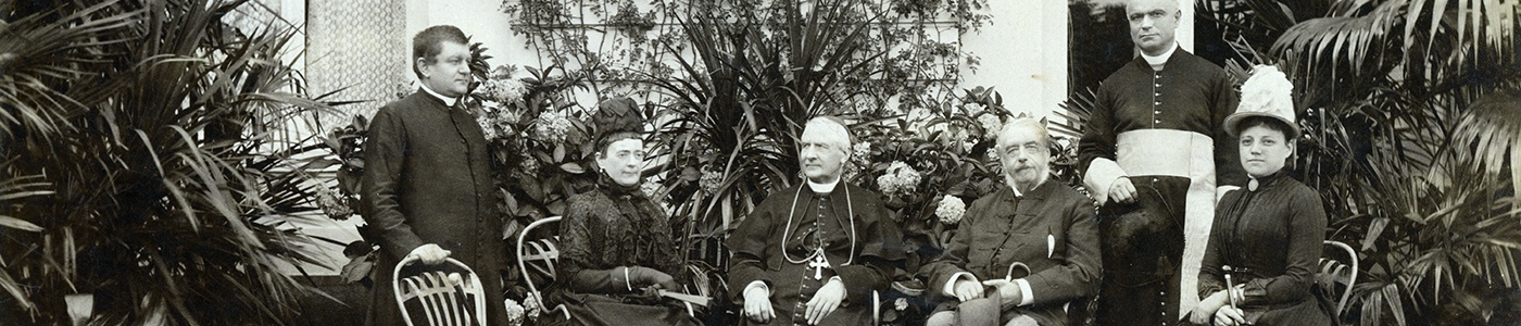 Das Ehepaar Raczynski in Gesellschaft hoher kirchlicher Würdenträger. © Foto: Privatbesitz Kloster Marienberg