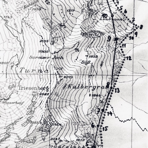 Liechtensteiner Landeskarte 1952 (Ausschnitt) mit eingezeichneten Grenzziehungen 1857 und 1879.<br><br>Fotos: Heinz Stanger, beigestellt