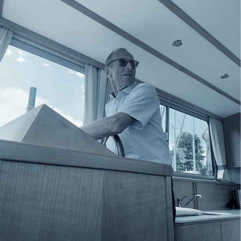 Othmar Huser, Hobby-Bootsbauer und Tischler