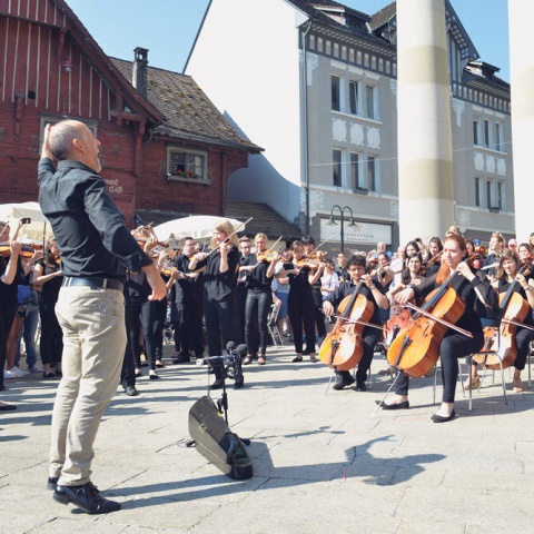 Die Europa-Hymne, inszeniert am Dornbirner Marktplatz.<br><br>Fotos: Marcel Hagen, Alexandra Serra