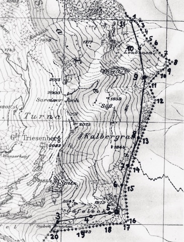 Liechtensteiner Landeskarte 1952 (Ausschnitt) mit eingezeichneten Grenzziehungen 1857 und 1879.<br><br>Fotos: Heinz Stanger, beigestellt