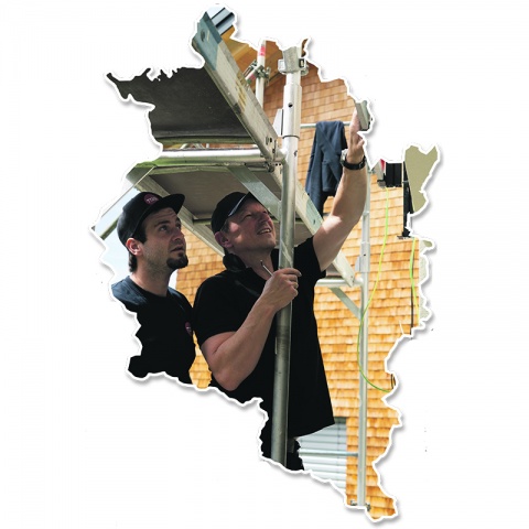 Das Lochauer Start-up-Unternehmen mo energy systems hat Europas erste modulare Standardlösung für Photovoltaik-Fassaden im Bestand und Neubau entwickelt. © Philipp Dörler