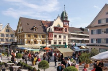 © Dornbirn Tourismus Der Dornbirner Marktplatz mit dem Wochenmarkt als Attraktion. (4)