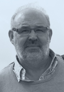 Werner Bundschuh geboren 1951, ist seit 1991 Obmann der Johann-August-Malin-Gesellschaft. Er war AHS-Lehrer und unterrichtet seit 1983 am Studienzentrum Bregenz. Mitbegründer der Vorarlberger Lehrerinitiative und bis 2016 Mitarbeiter bei _erinnern.at_. Zahlreiche Publikationen zur regionalen Zeitgeschichte. Werner Bundschuh geboren 1951, ist seit 1991 Obmann der Johann-August-Malin-Gesellschaft. Er war AHS-Lehrer und unterrichtet seit 1983 am Studienzentrum Bregenz. Mitbegründer der Vorarlberger Lehrerinitiative und bis 2016 Mitarbeiter bei _erinnern.at_. Zahlreiche Publikationen zur regionalen Zeitgeschichte.